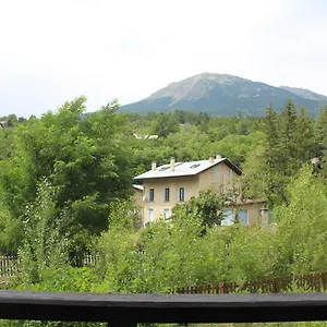 Au Calme, à Deux Pas Du Plan D Eau Embrun
